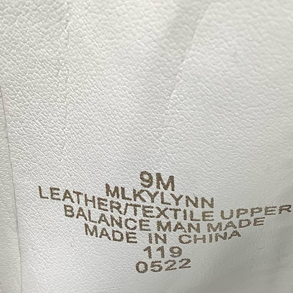 🆕{ Marc Fisher} Kaylynn Chelsea Heeled Bootie - Picture 10 of 11